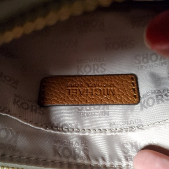 Michael Kors brown and white wristlet - Picture 4 of 8